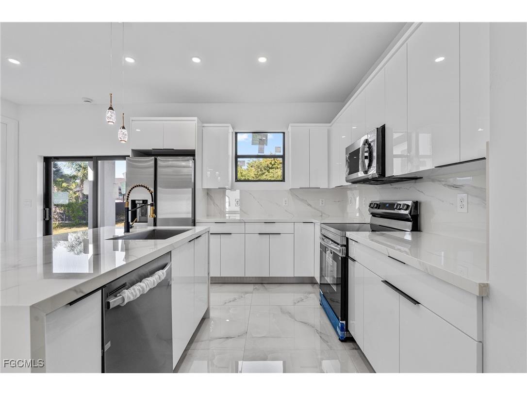 3408 20th Street SW Lehigh Acres FL 33976 2025022713 image13