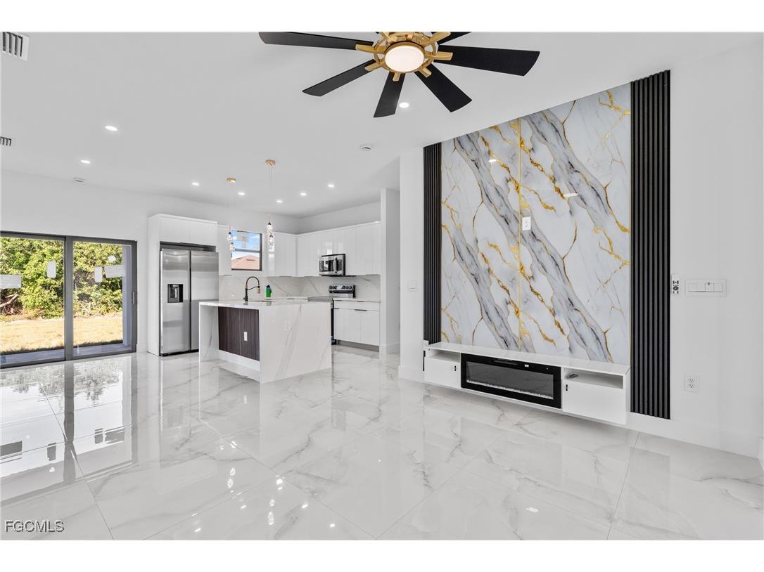 3408 20th Street SW Lehigh Acres FL 33976 2025022713 image5