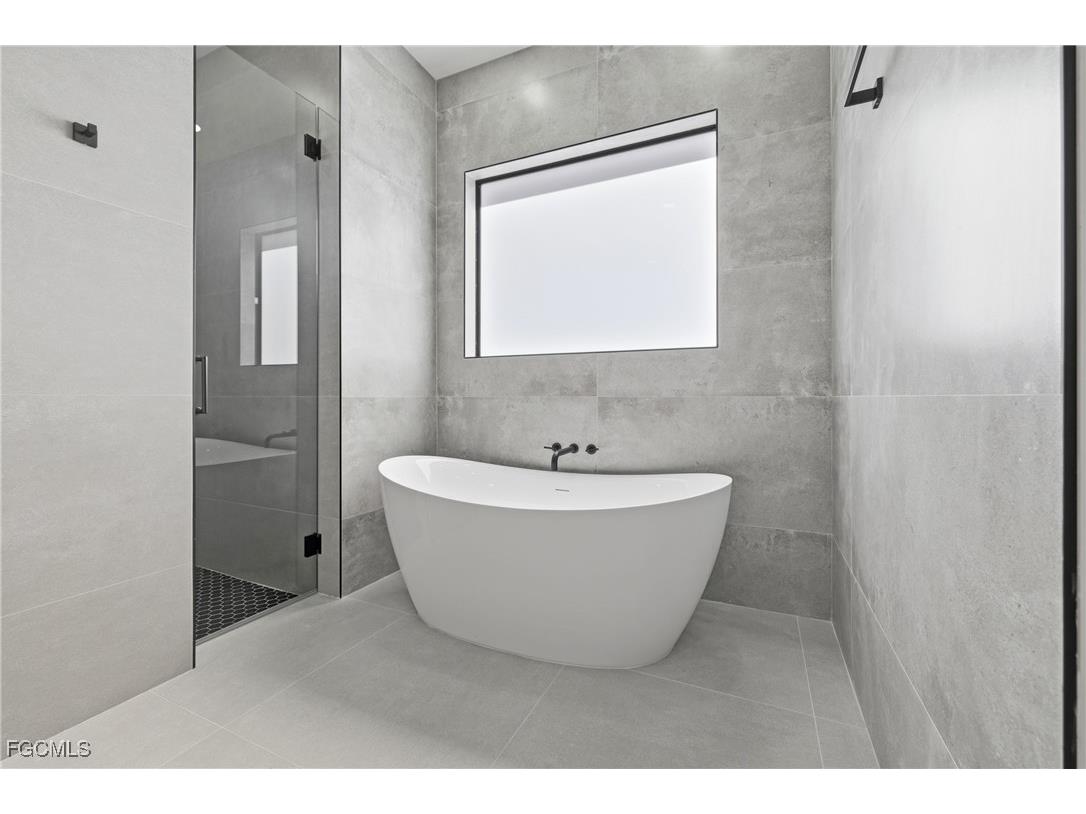 3408 NE 21st Place Cape Coral FL 33909 2025013321 image35