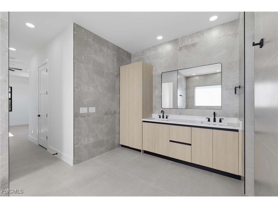 3408 NE 21st Place Cape Coral FL 33909 2025013321 image38