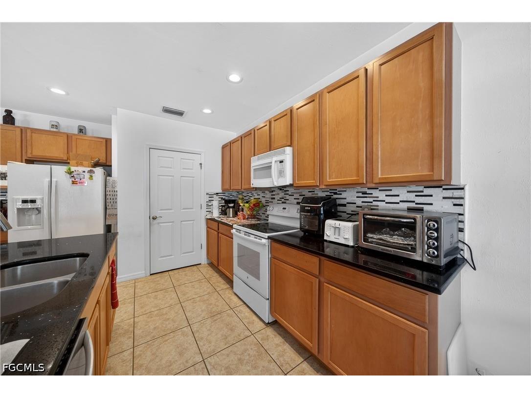 3408 SW 27th Avenue Cape Coral FL 33914 2026015263 image11