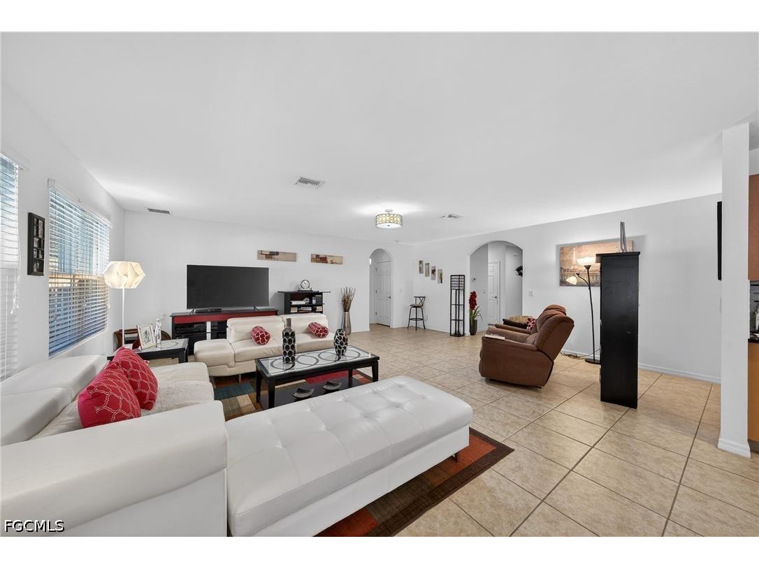 3408 SW 27th Avenue Cape Coral FL 33914 2026015263 image6