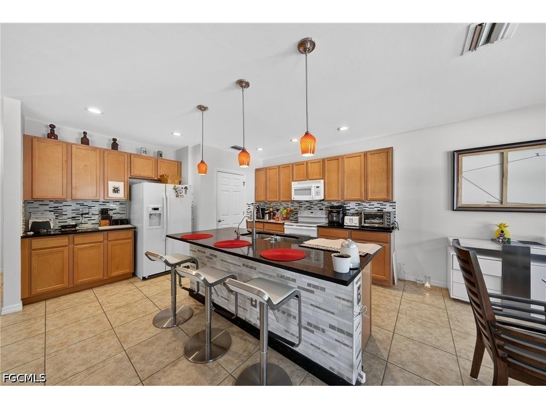 3408 SW 27th Avenue Cape Coral FL 33914 2026015263 image8