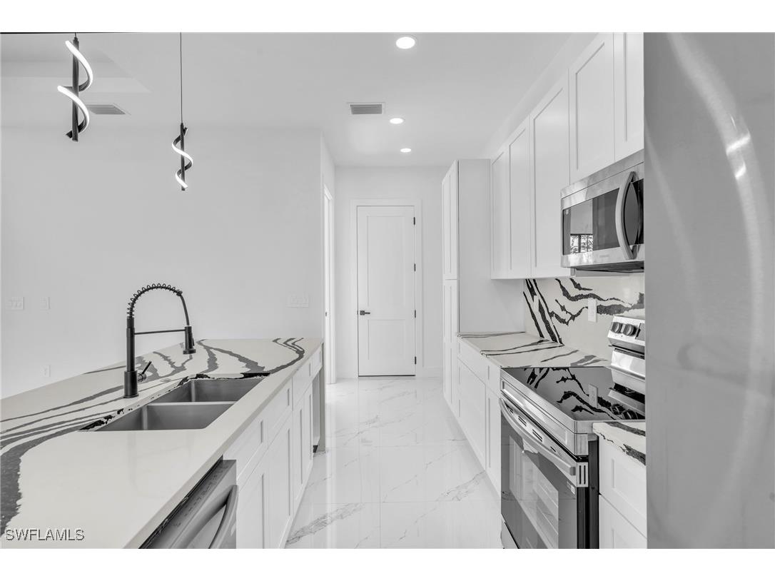 3409 24th Street SW Lehigh Acres FL 33976 226005643 image5