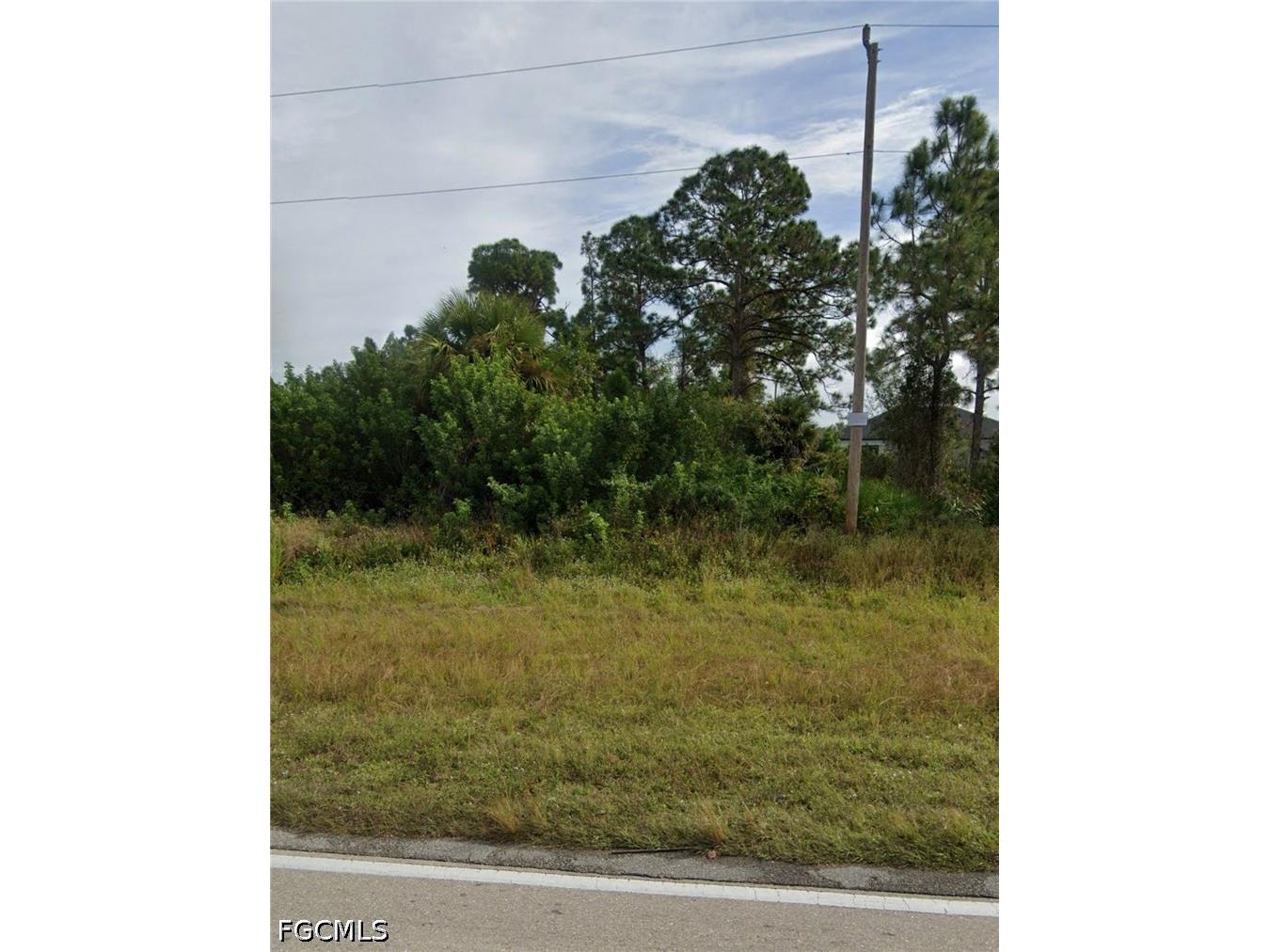 341 Columbus Boulevard S Lehigh Acres FL 33974 2026014185 image1