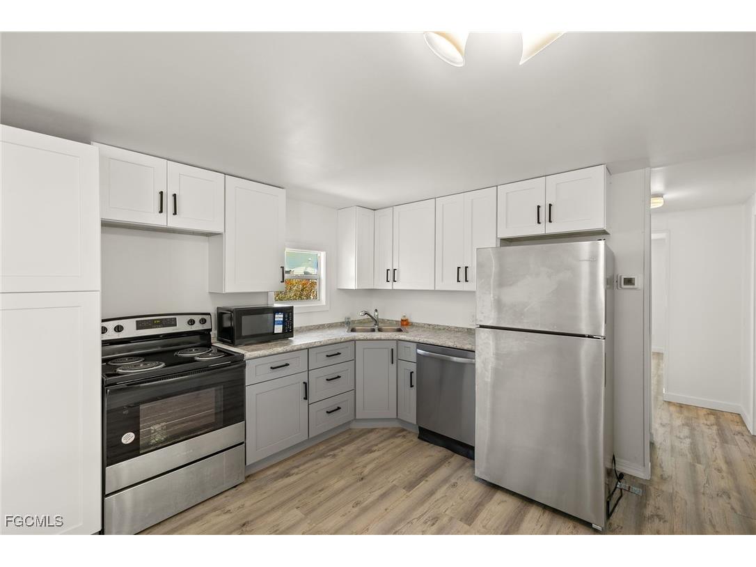 341 Mattie Avenue Fort Myers FL 33908 2026004939 image14