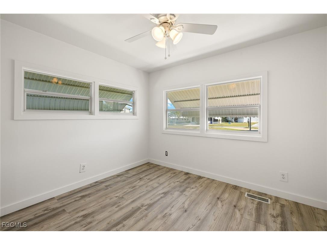 341 Mattie Avenue Fort Myers FL 33908 2026004939 image15