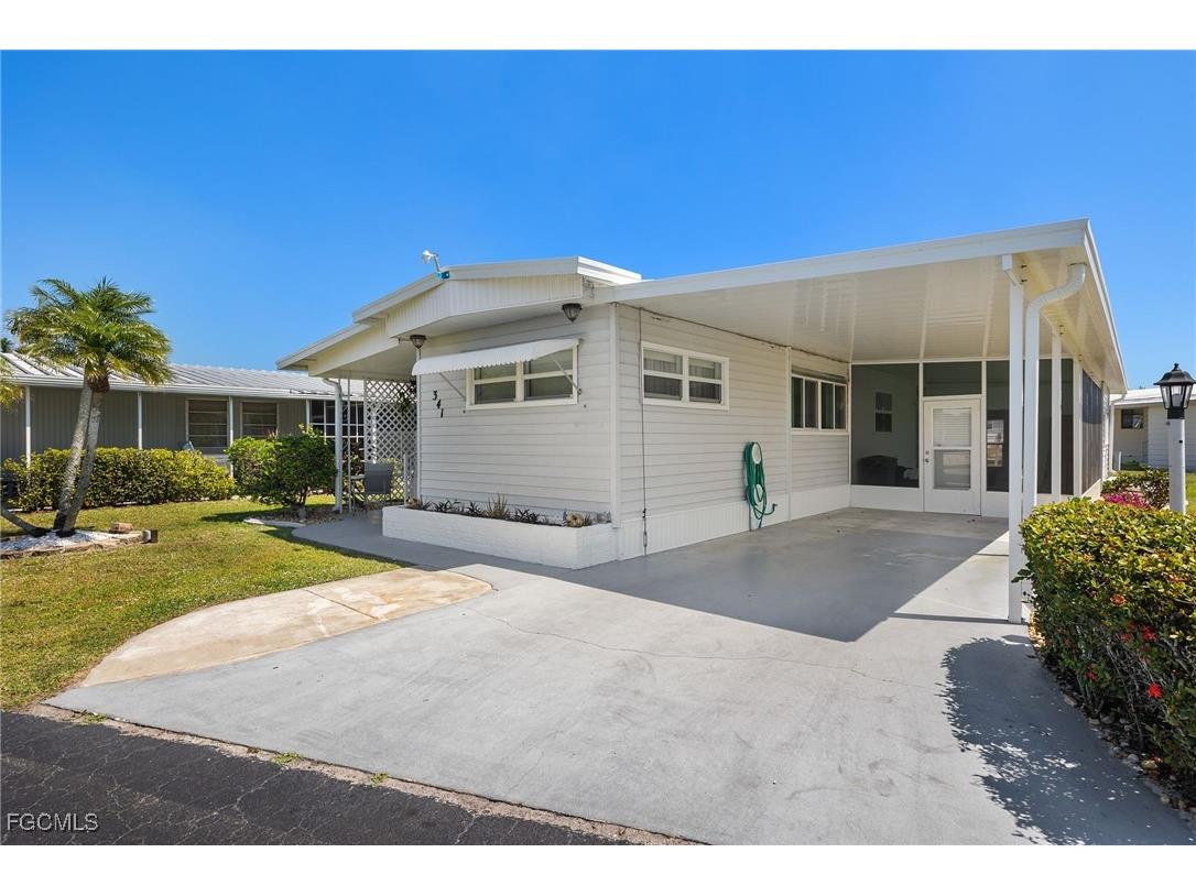 341 Mattie Avenue Fort Myers FL 33908 2026004939 image2