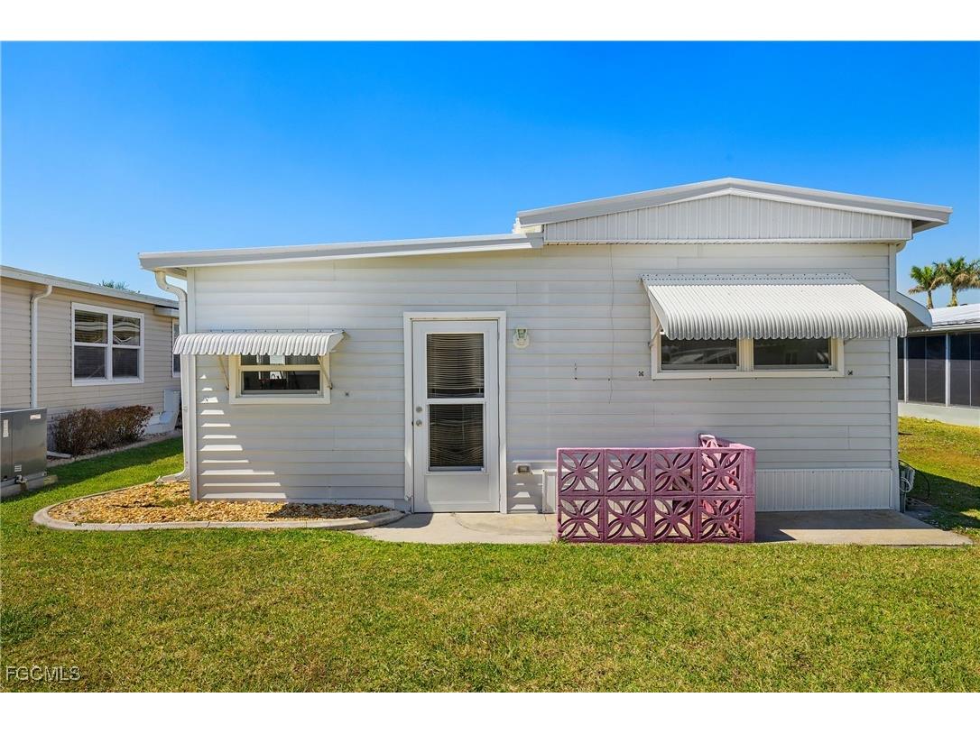 341 Mattie Avenue Fort Myers FL 33908 2026004939 image25
