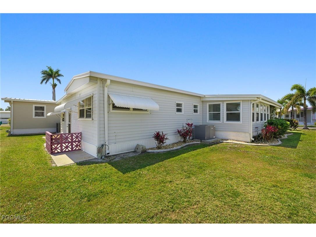 341 Mattie Avenue Fort Myers FL 33908 2026004939 image26