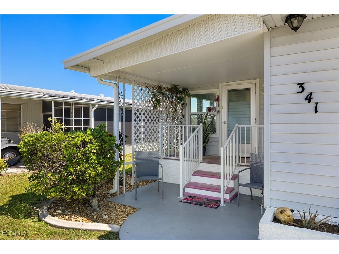 341 Mattie Avenue Fort Myers FL 33908 2026004939 image3