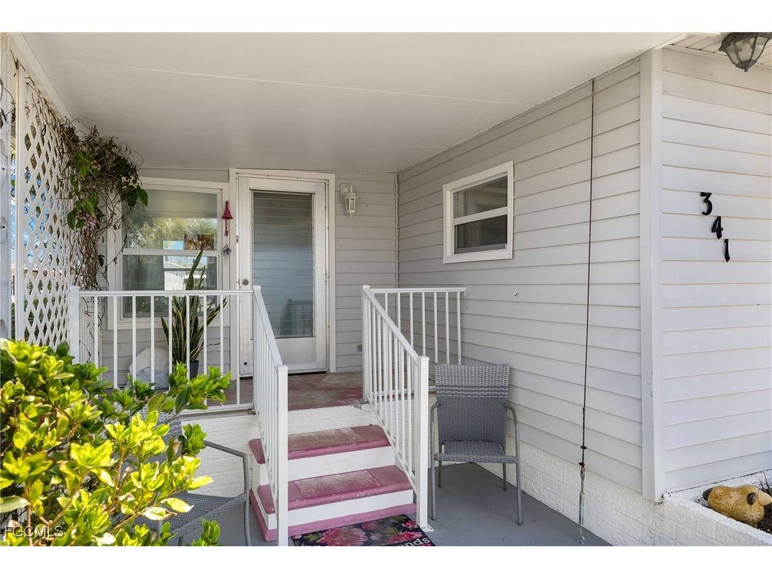 341 Mattie Avenue Fort Myers FL 33908 2026004939 image4