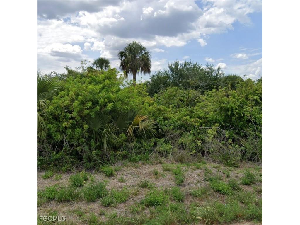 341 Patio Street Lehigh Acres FL 33974 2026001158 image1