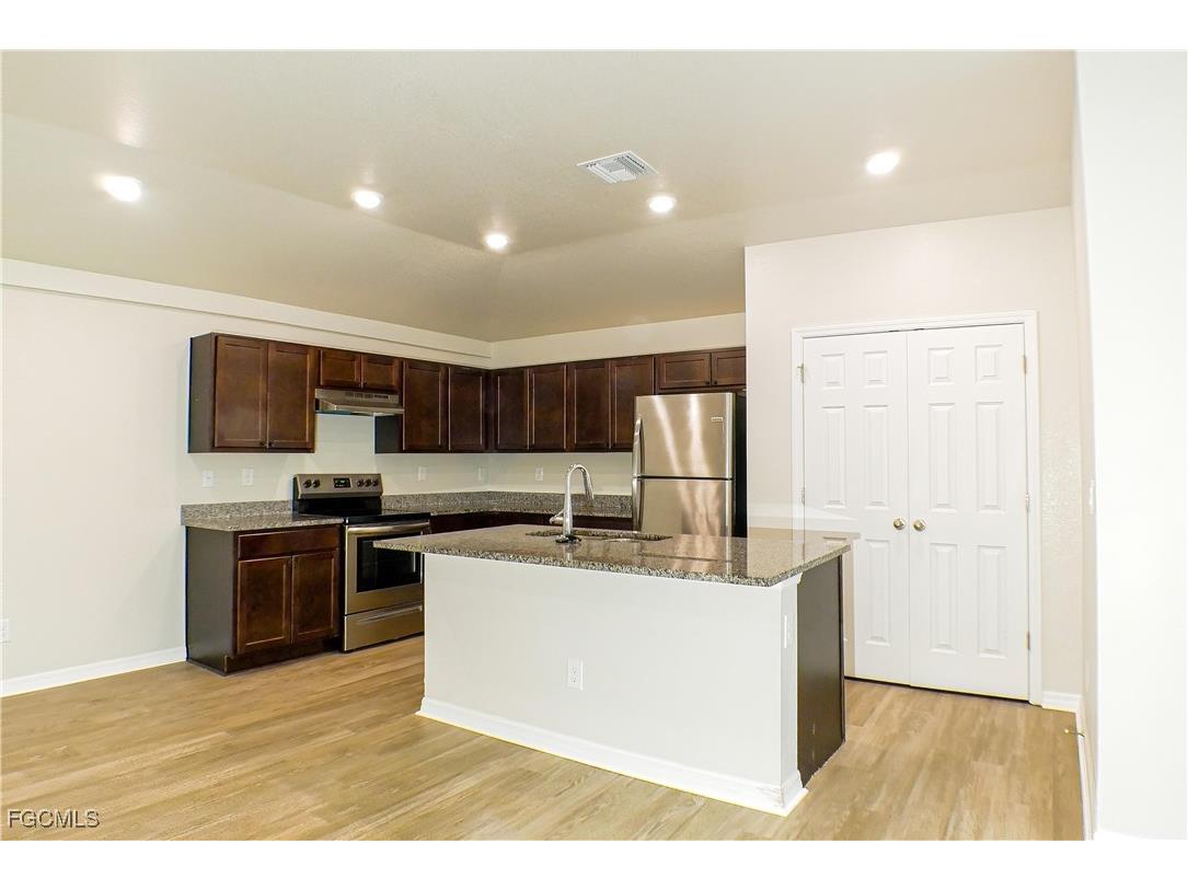 343 Reeves Street Lehigh Acres FL 33972 2025013772 image2