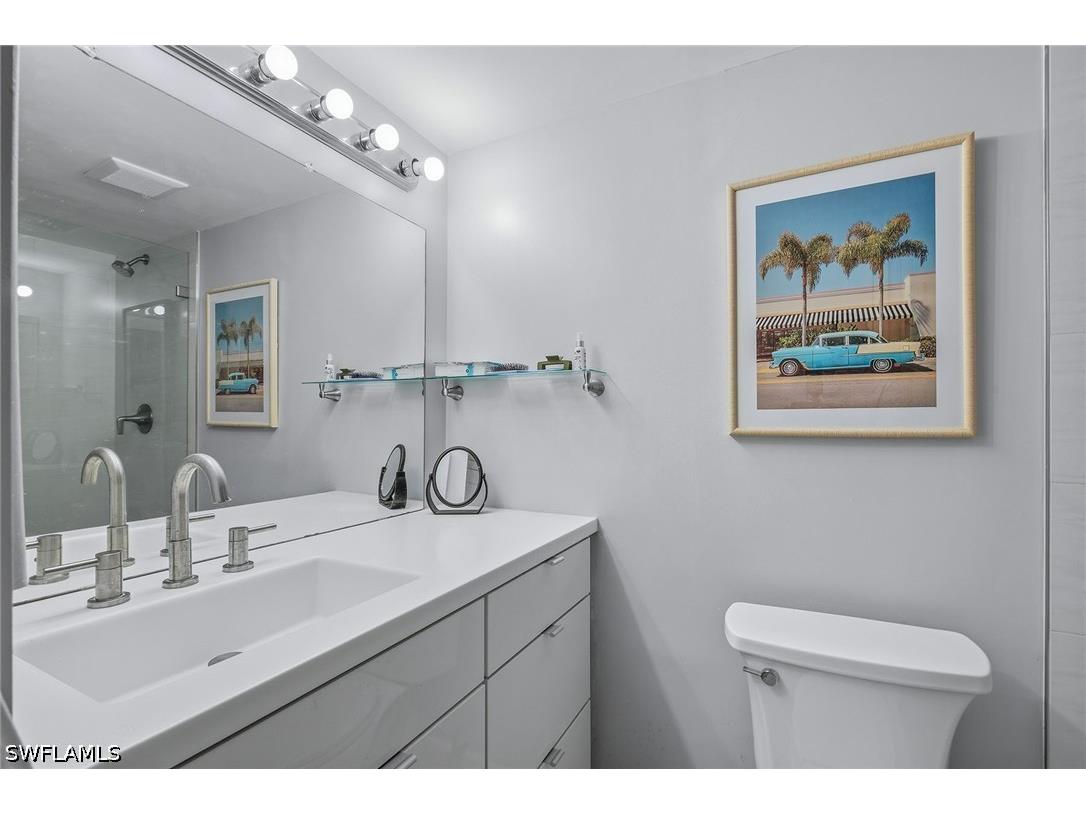 3410 Gulf Shore Boulevard N #203 Naples FL 34103 226019579 image14