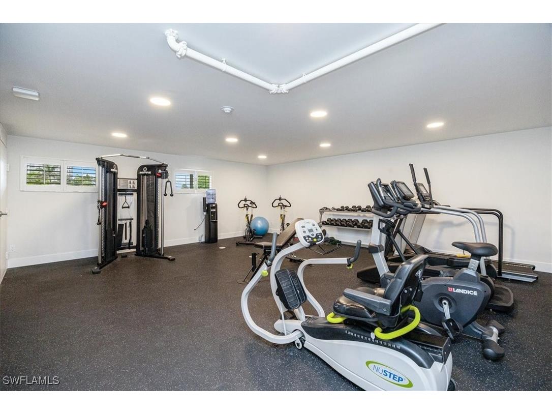 3410 Gulf Shore Boulevard N #302 Naples FL 34103 225079047 image21