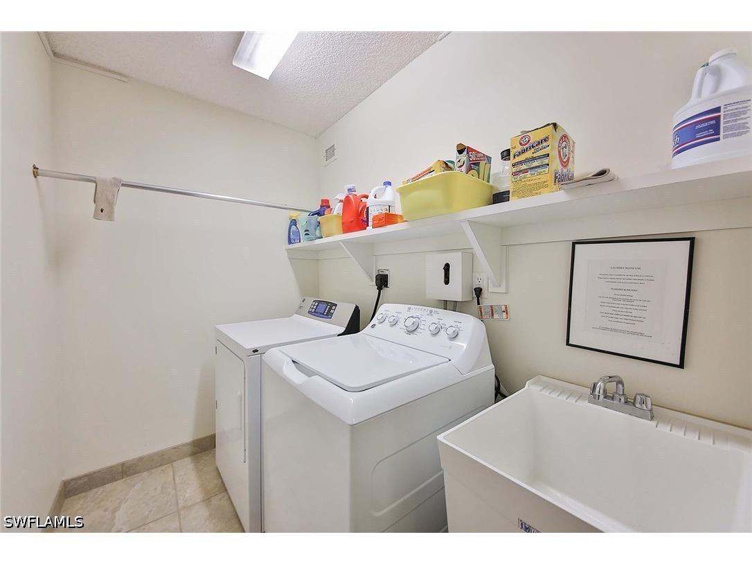  Naples FL 34103 226012560 image15