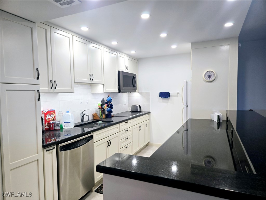 3410 Gulf Shore Boulevard N #605 Naples FL 34103 225070807 image7