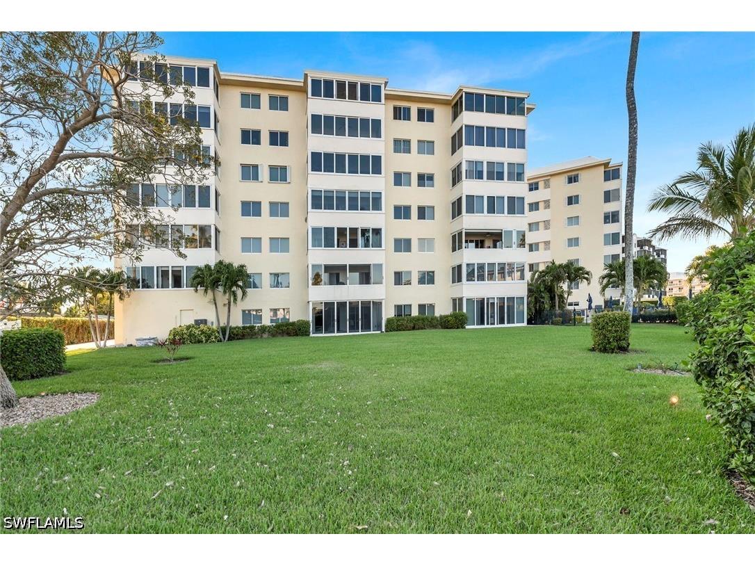 3410 Gulf Shore Boulevard N #701 Naples FL 34103 226012245 image24
