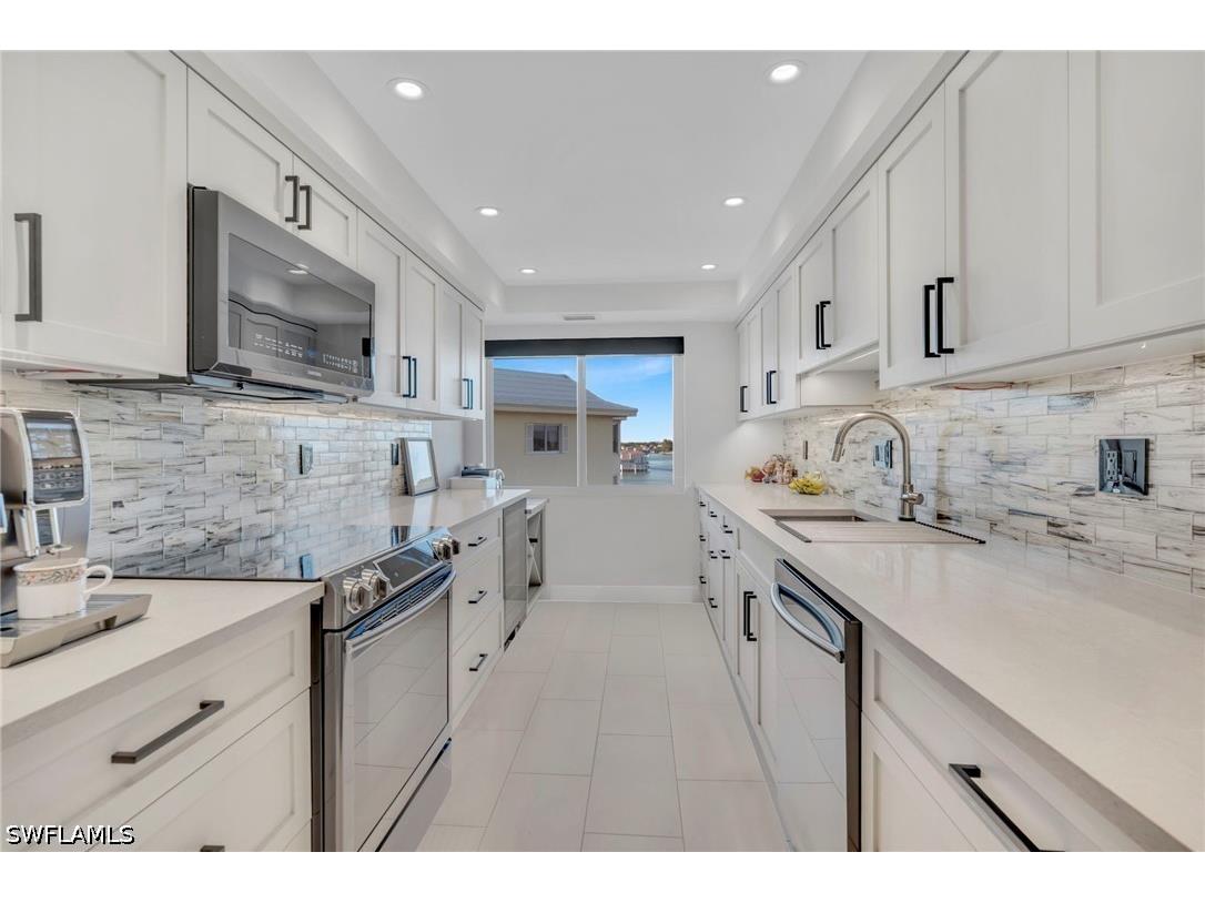3410 Gulf Shore Boulevard N #701 Naples FL 34103 226012245 image6