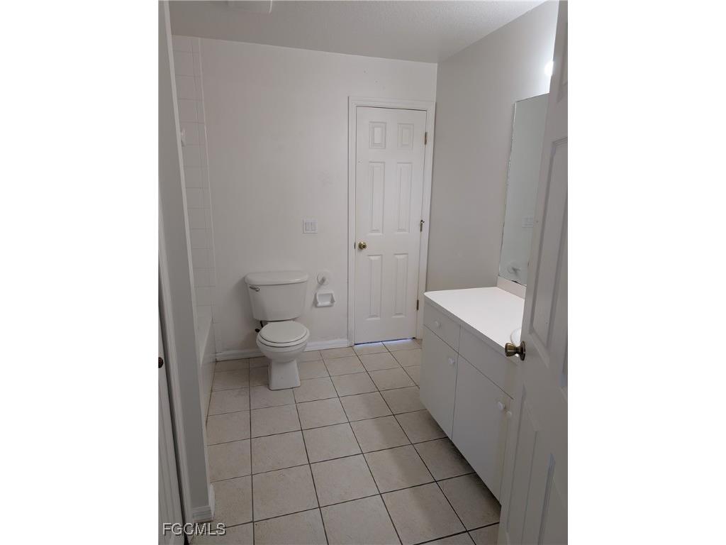 3411 Chiquita Boulevard S Cape Coral FL 33914 2025000984 image15