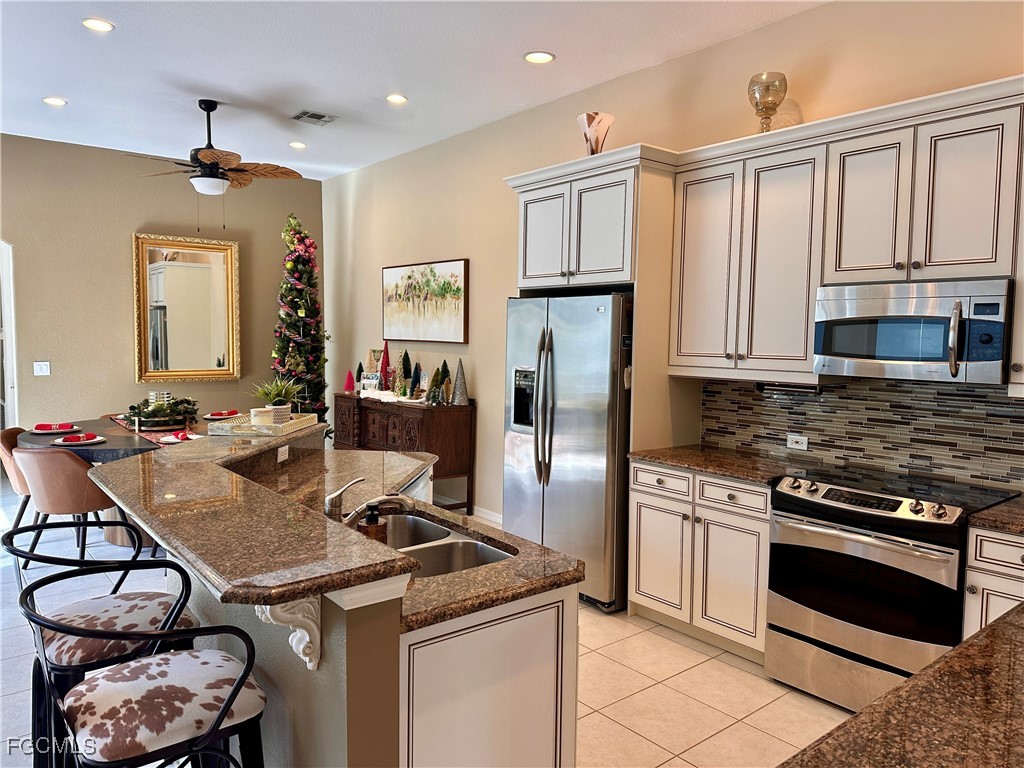 3411 Marbella Court Bonita Springs FL 34134 2025025078 image6