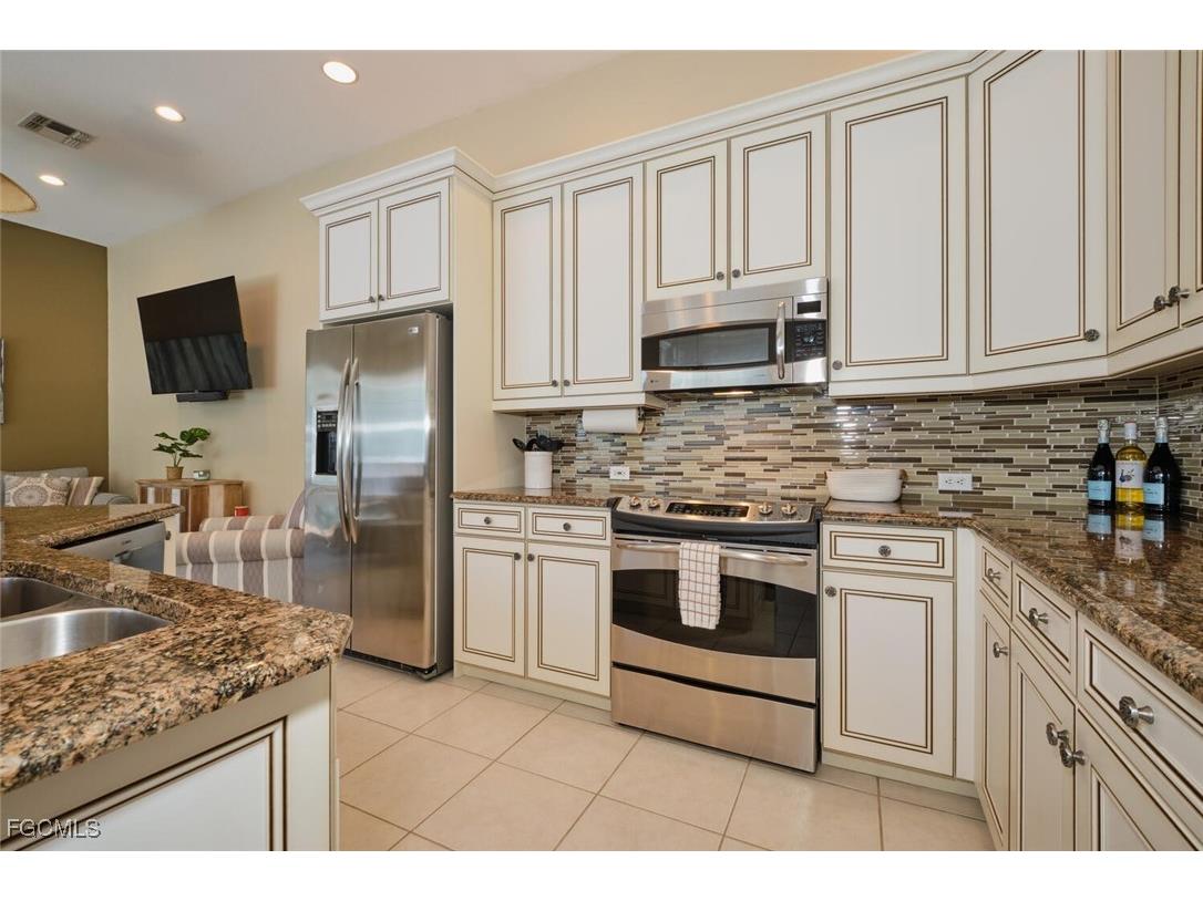 3411 Marbella Court Bonita Springs FL 34134 2025025078 image7