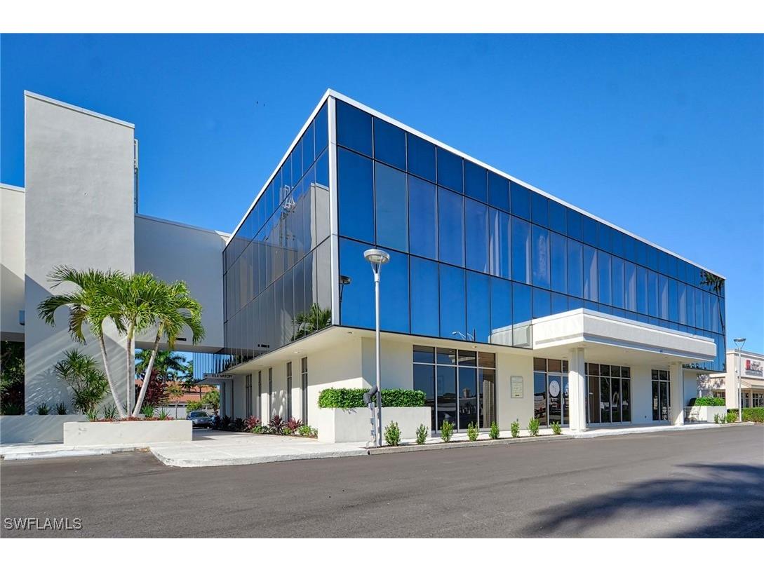 3411 Tamiami Trail N #2 Naples FL 34103 224085713 image1