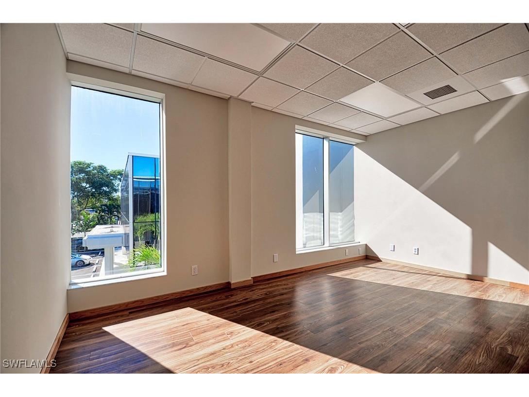 3411 Tamiami Trail N #2 Naples FL 34103 224085713 image11