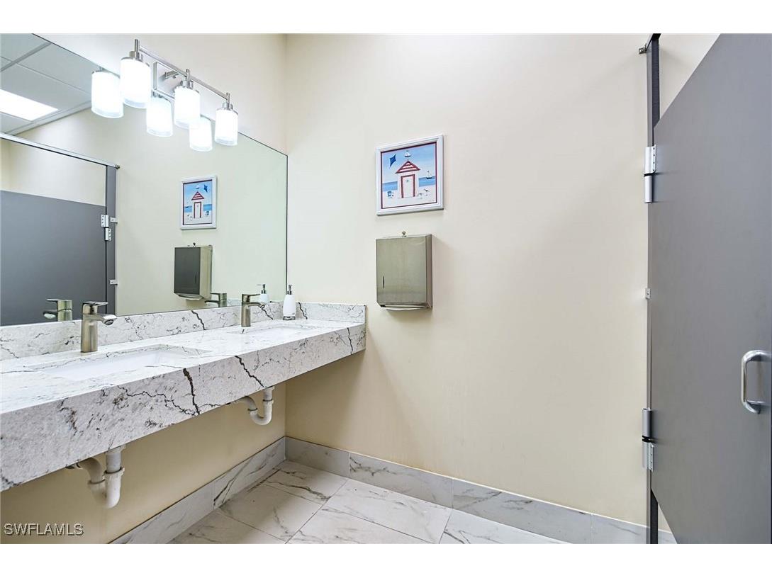 3411 Tamiami Trail N #2 Naples FL 34103 224085713 image17