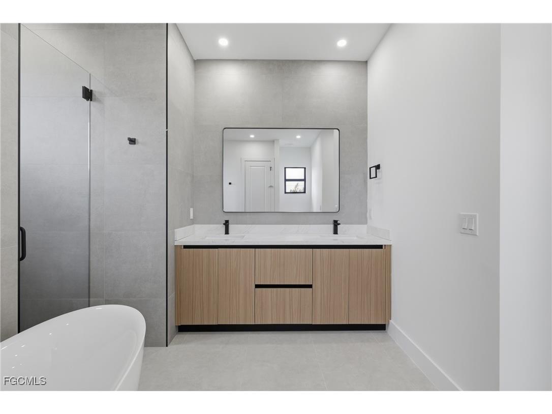 3412 NE 21st Place Cape Coral FL 33909 2025013338 image22