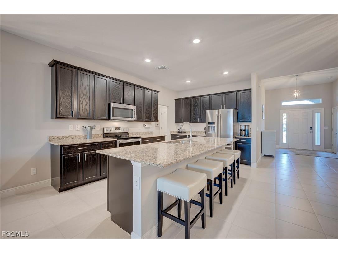 3412 NW 15th Lane Cape Coral FL 33993 2026012461 image2