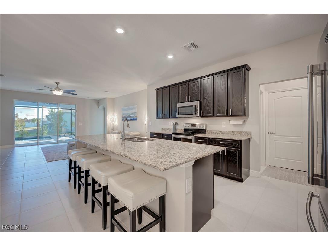 3412 NW 15th Lane Cape Coral FL 33993 2026012461 image3