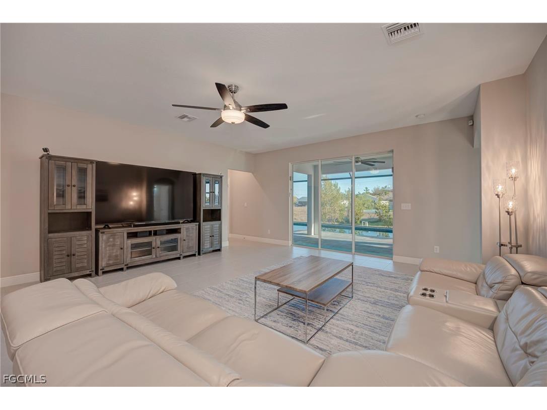 3412 NW 15th Lane Cape Coral FL 33993 2026012461 image9