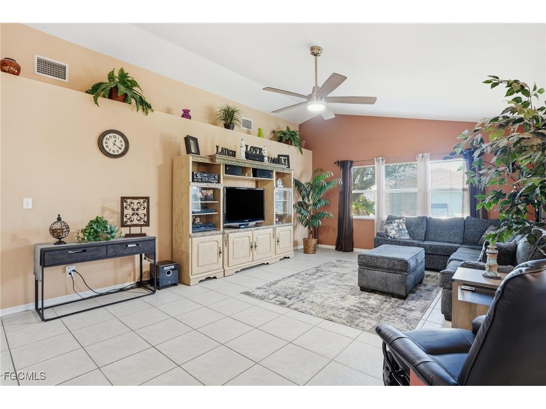 3412 SW 1st Avenue Cape Coral FL 33914 2025024646 image22