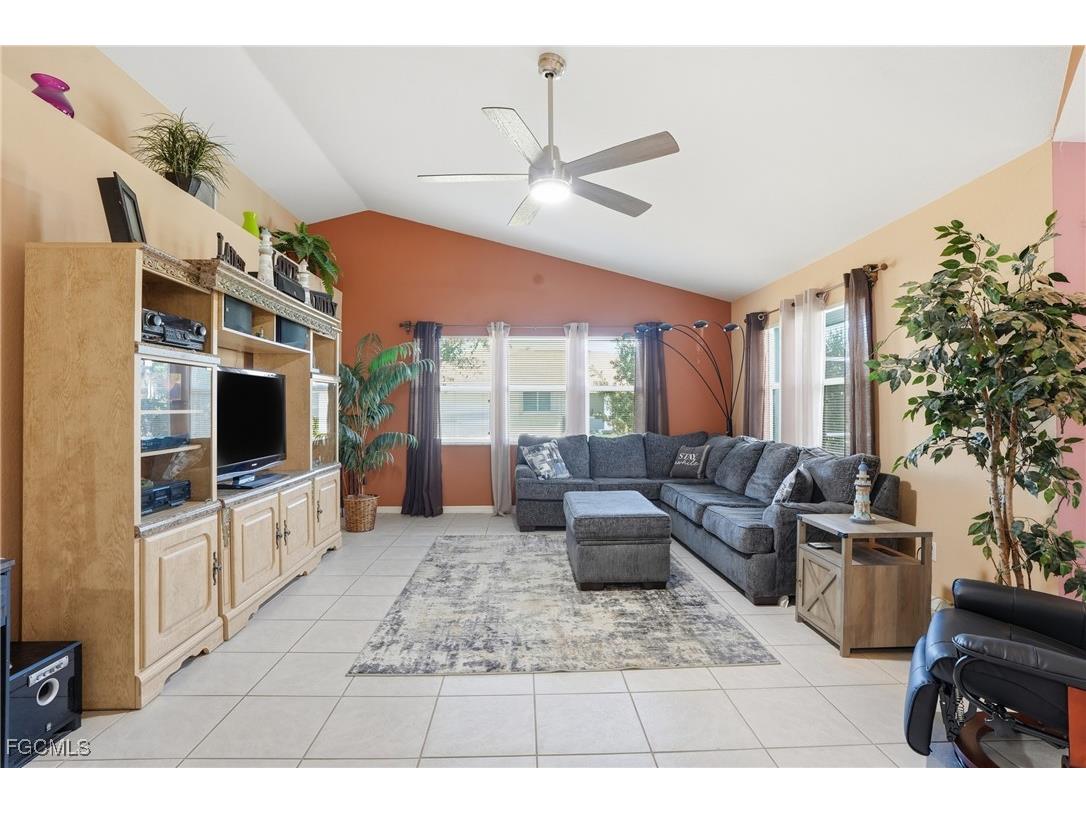 3412 SW 1st Avenue Cape Coral FL 33914 2025024646 image23