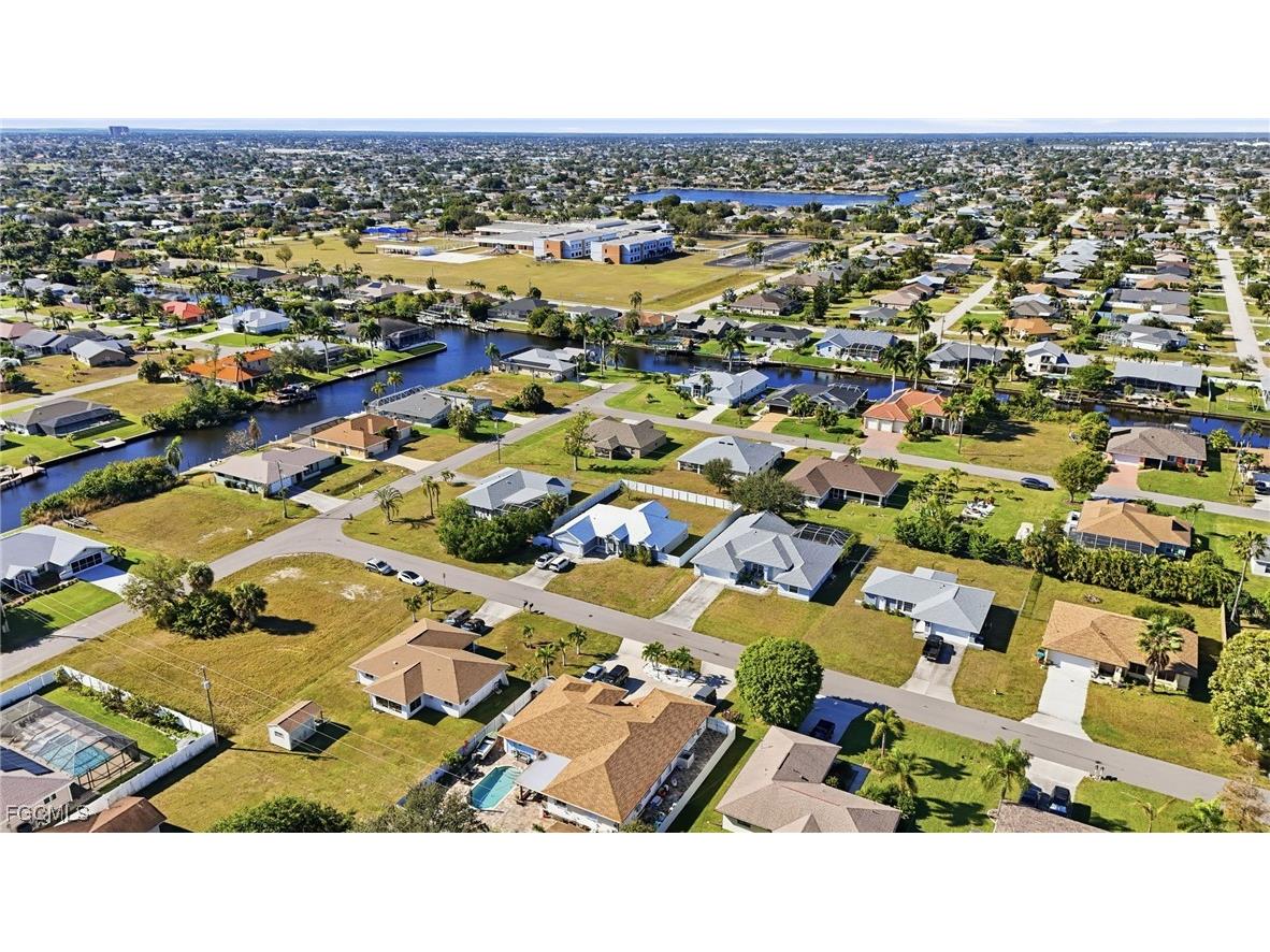 3412 SW 1st Avenue Cape Coral FL 33914 2025024646 image4
