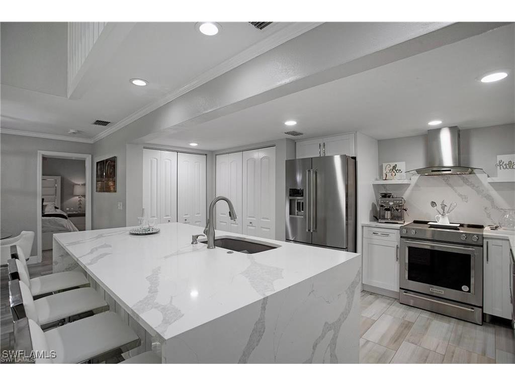 3412 Timberwood Circle Naples FL 34105 225072618 image1