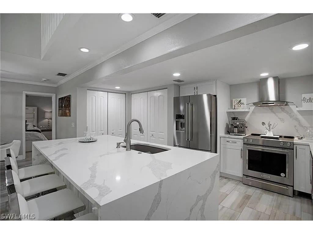 3412 Timberwood Circle Naples FL 34105 226009207 image1