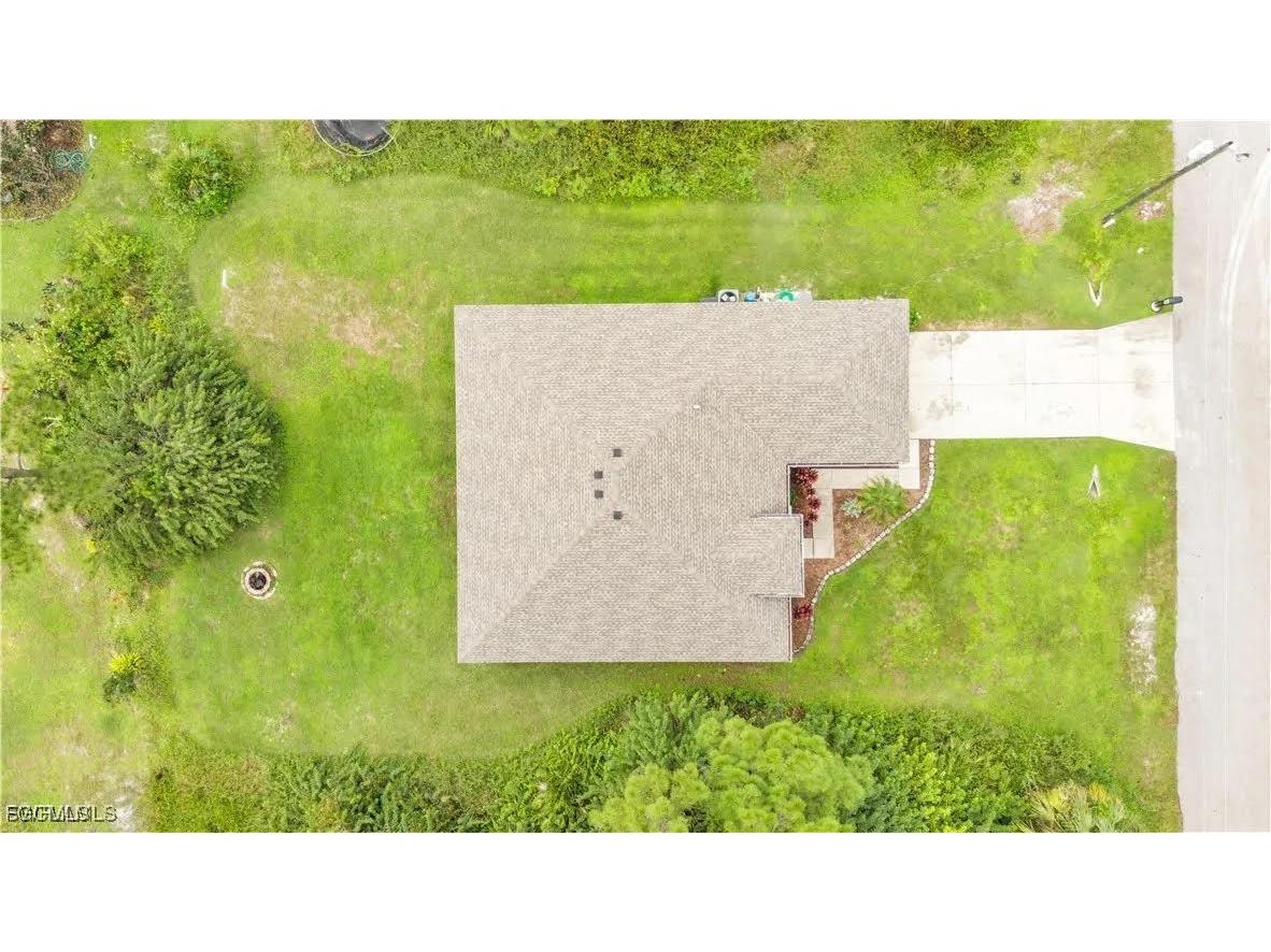 3413 74th Street W Lehigh Acres FL 33971 2025009903 image8