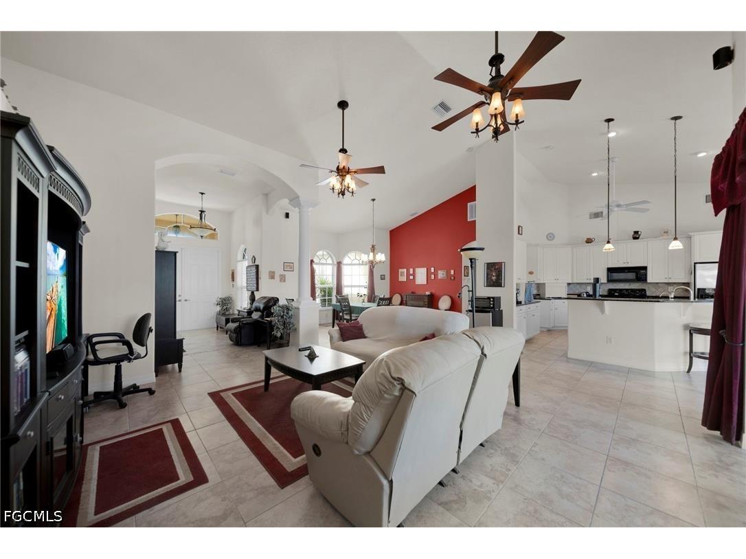 3413 Embers Parkway W Cape Coral FL 33993 2026017428 image12