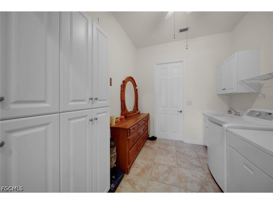 3413 Embers Parkway W Cape Coral FL 33993 2026017428 image34