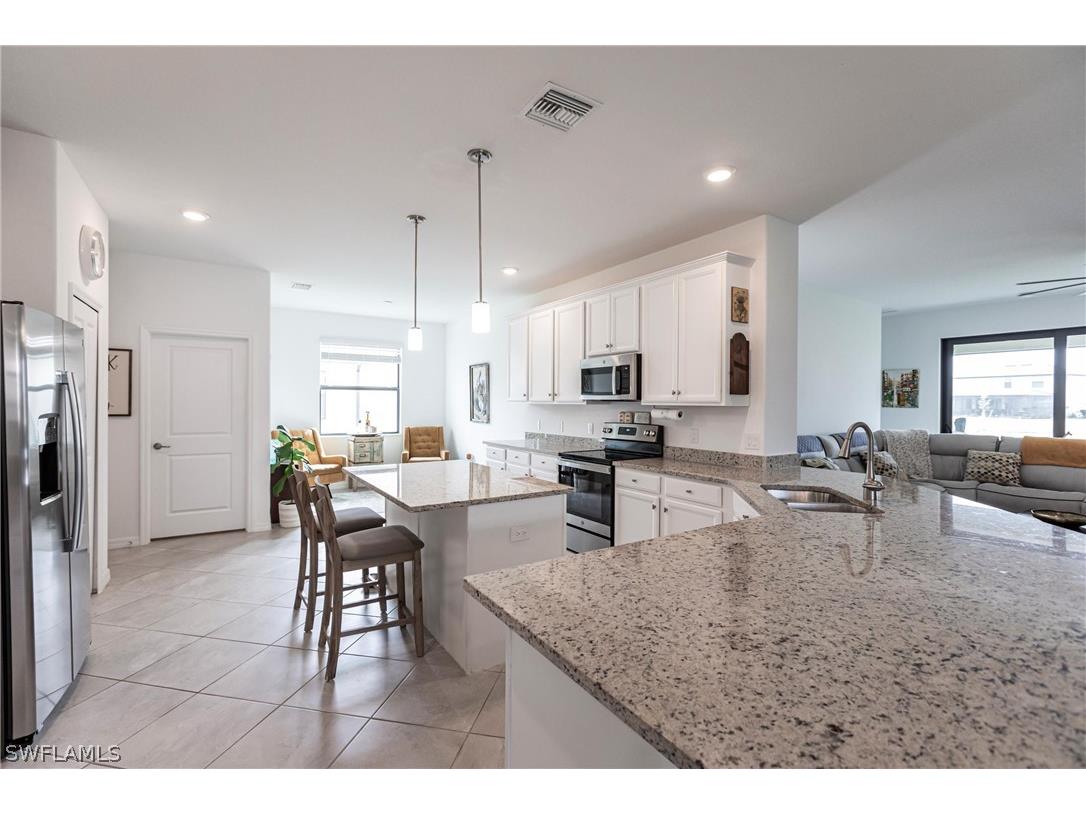 3413 Nombella Court Fort Myers FL 33905 226011027 image8