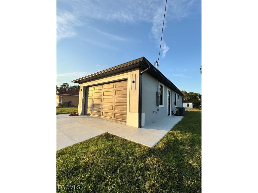 3414 4th Street SW Lehigh Acres FL 33976 2025016056 image2