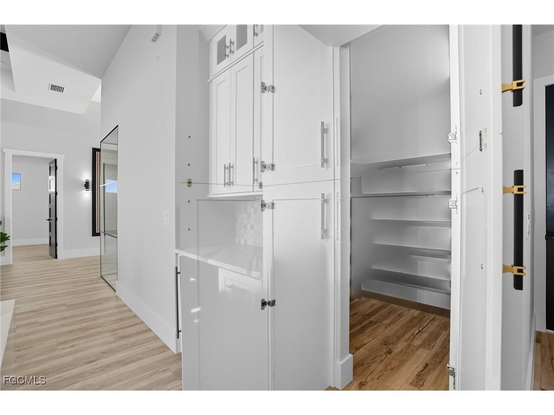 3417 Gulfstream Parkway Cape Coral FL 33993 2025012029 image25