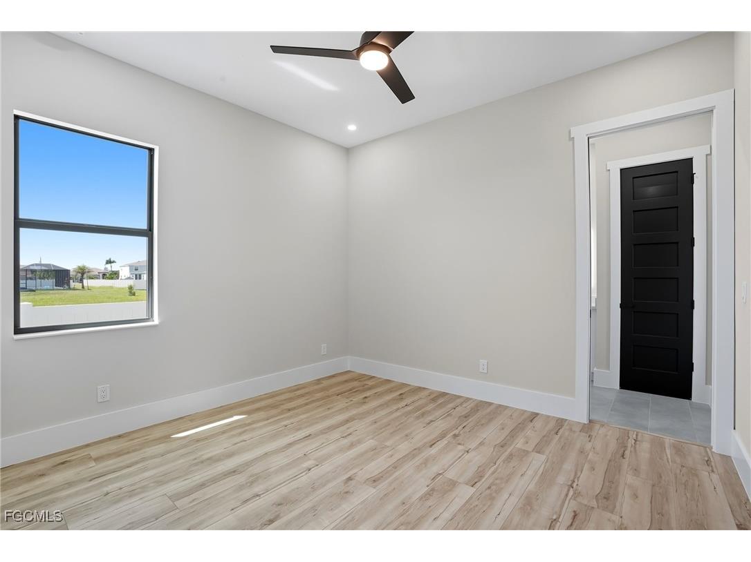 3417 Gulfstream Parkway Cape Coral FL 33993 2025012029 image35