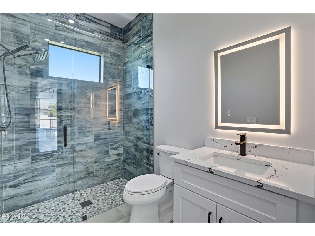 3417 Gulfstream Parkway Cape Coral FL 33993 2025012029 image36