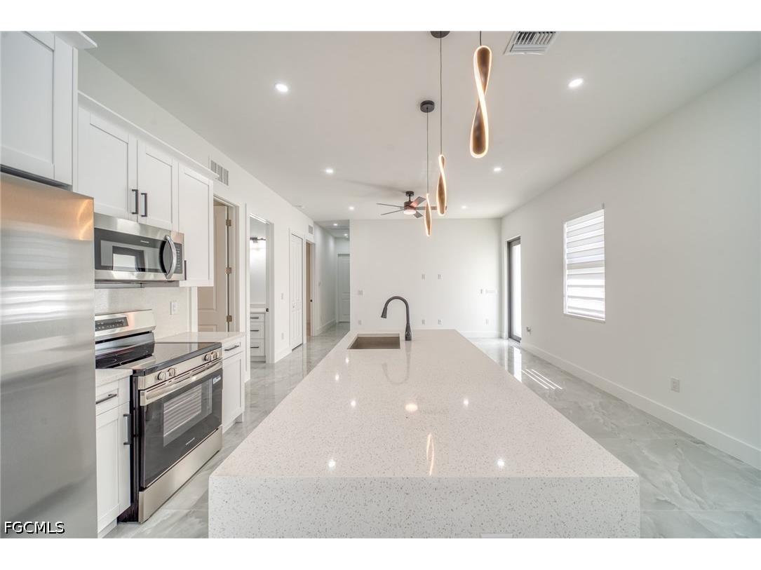 3417 Judy Avenue N Lehigh Acres FL 33971 2026025694 image4