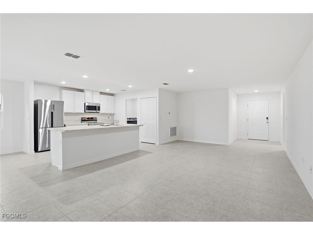 3418 20th Street SW Lehigh Acres FL 33976 2025024018 image3