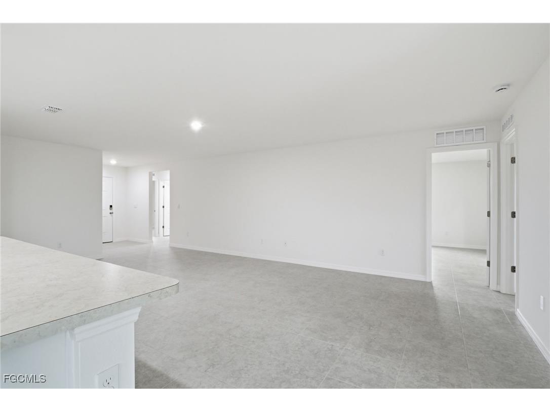 3418 20th Street SW Lehigh Acres FL 33976 2025024018 image4